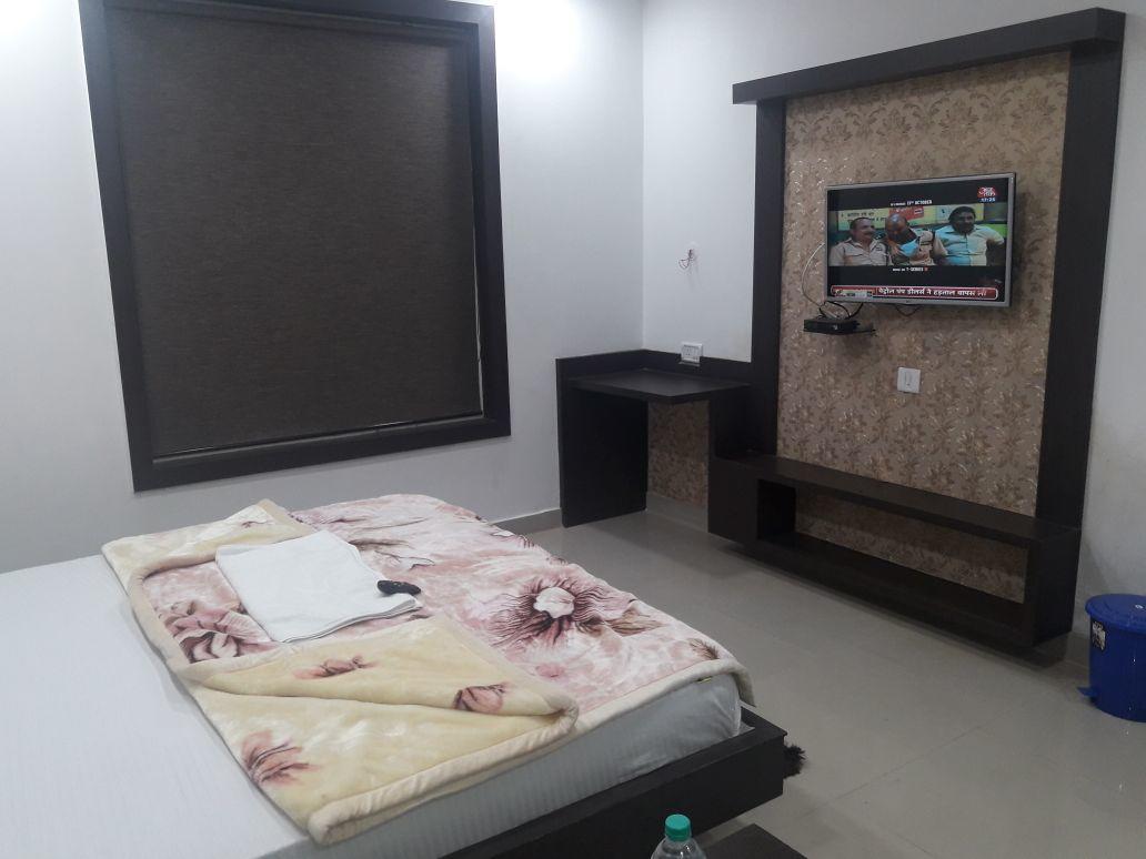 Hotel City Surya Gaya Exterior foto